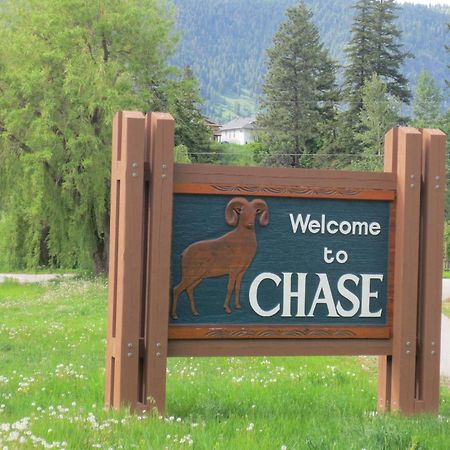 Chase Country Inn Eksteriør bilde