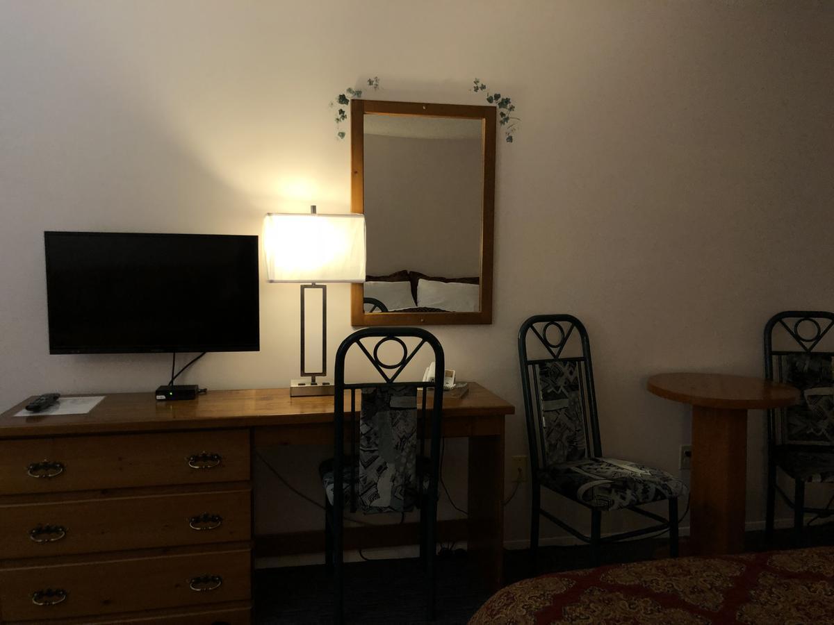 Chase Country Inn Eksteriør bilde