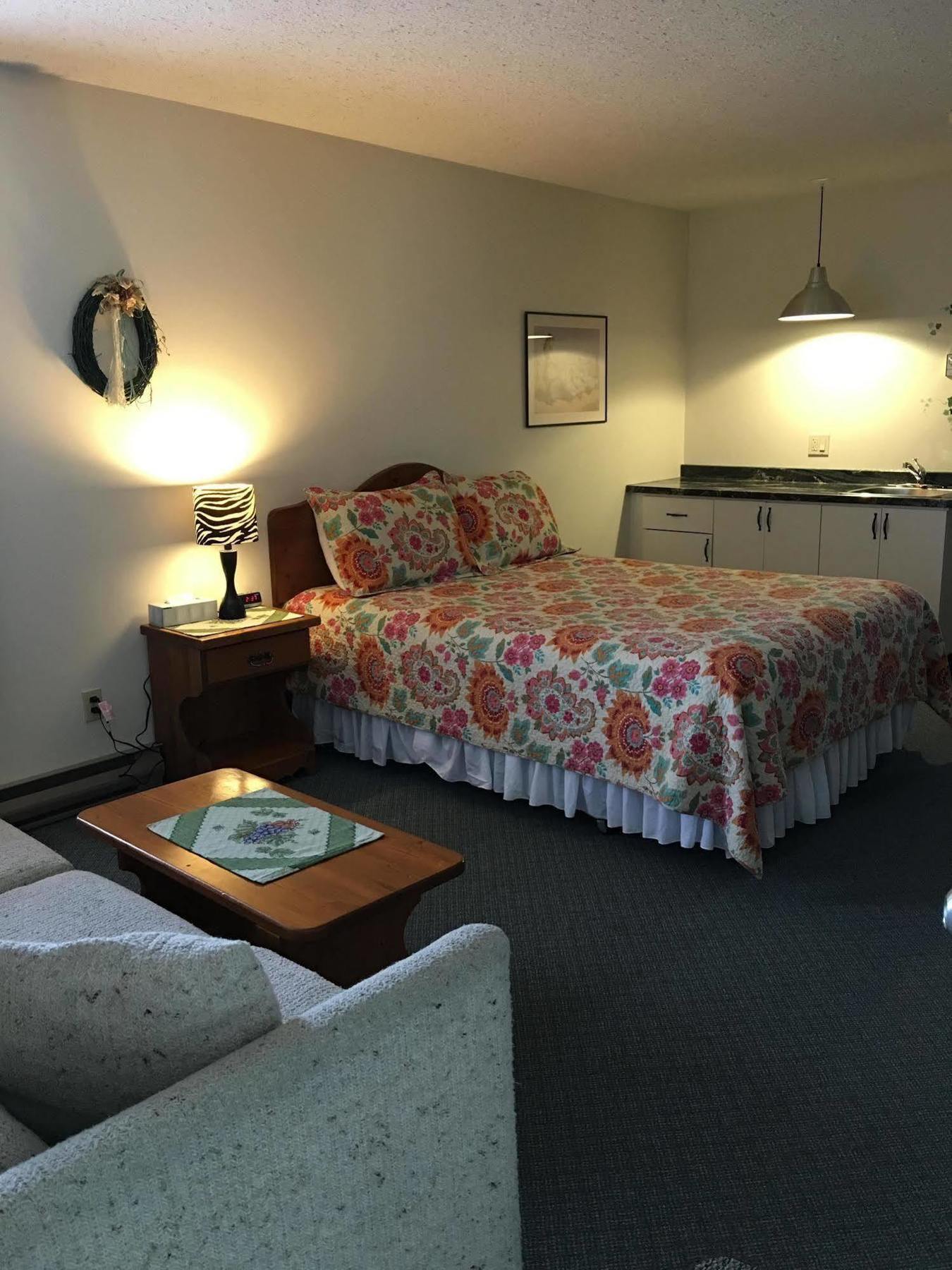 Chase Country Inn Eksteriør bilde